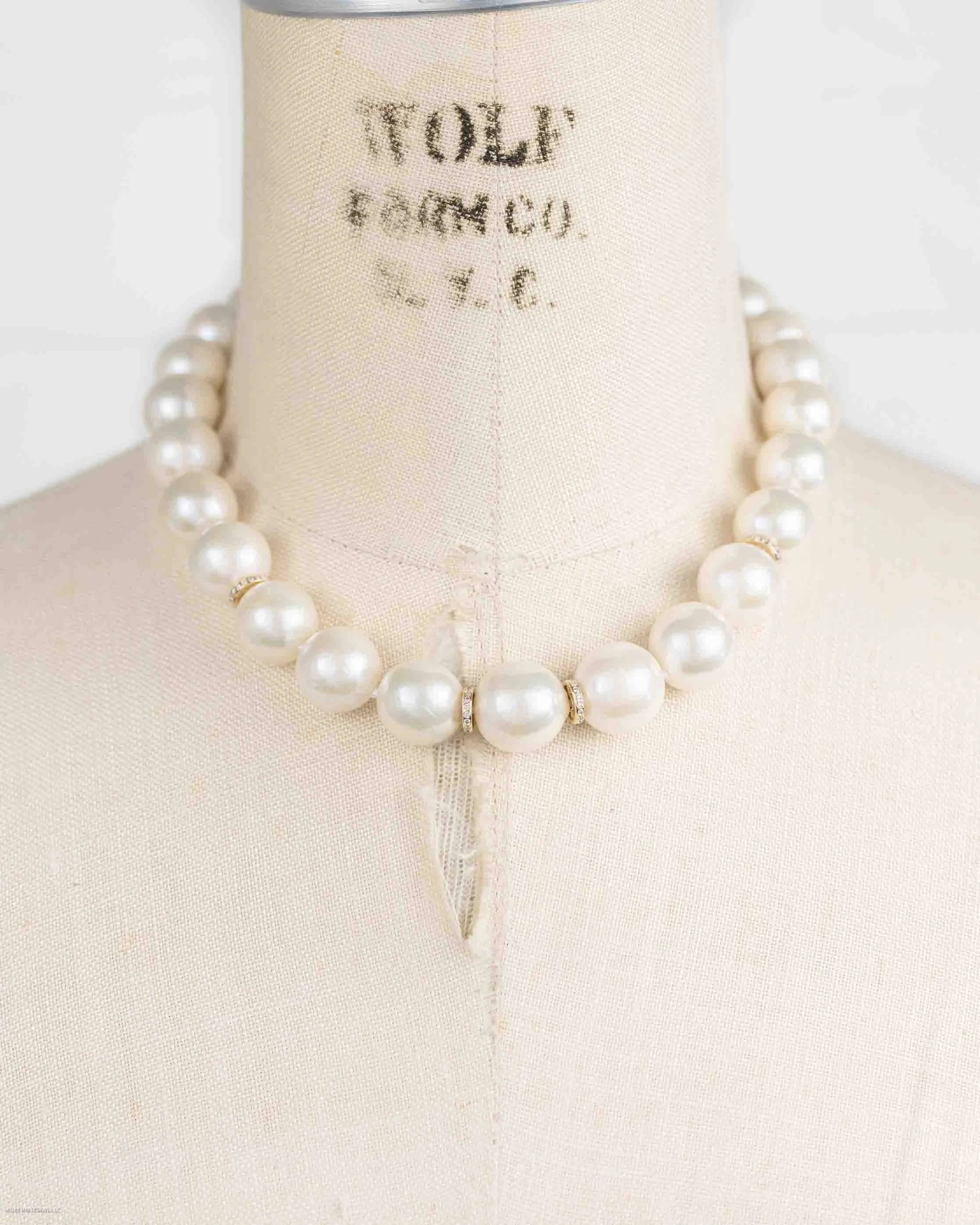 14k Gold & Diamond AAA Natural Freshwater 15mm White Pearl Necklace