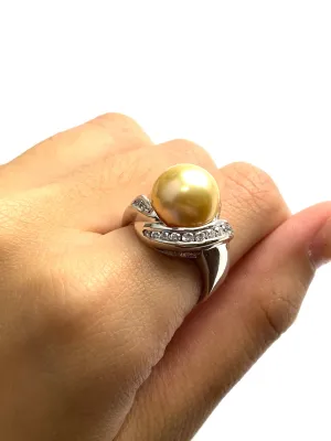 14k white gold w/ south sea pearl, 0.45 carat diamond