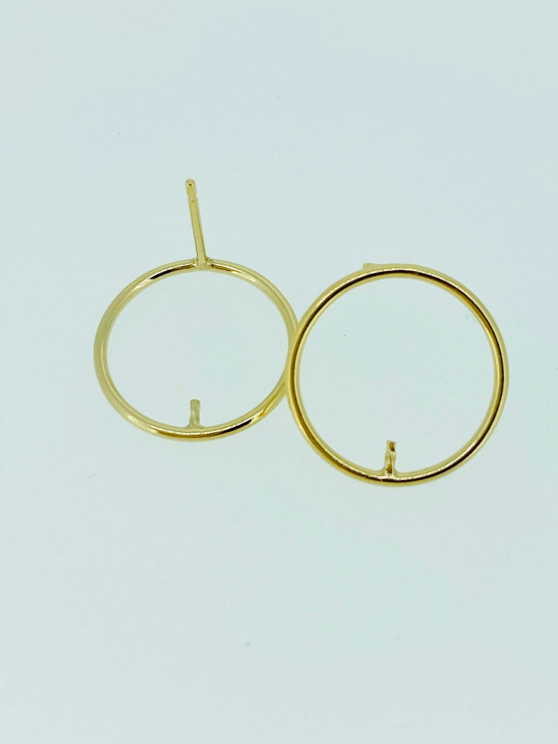 14KGF Round Wire Post Earring w/Peg #400C15PP