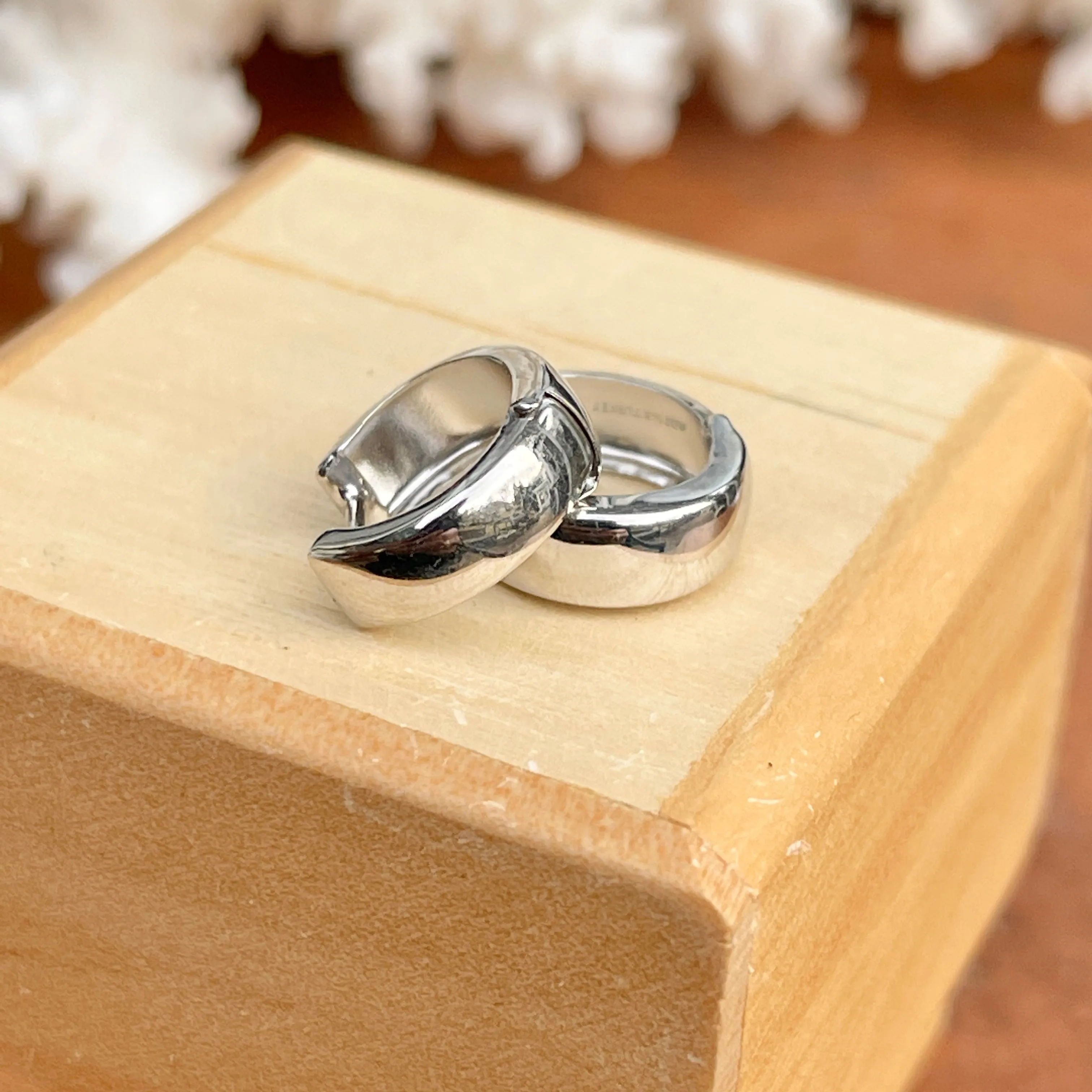 14KT White Gold 5mm Hinged Huggie Hoop Earrings 12mm