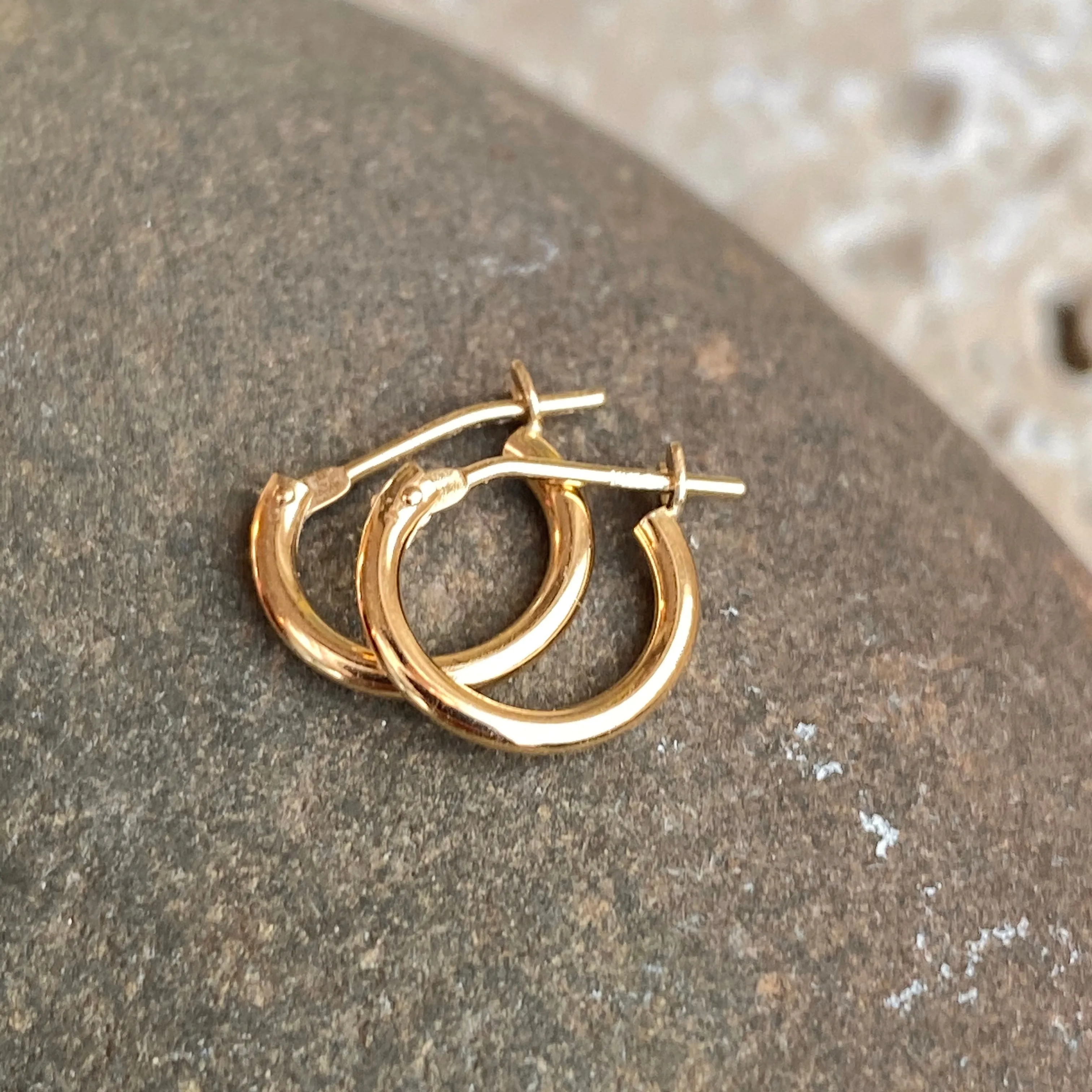 14KT Yellow Gold Snap Back Mini Half-Hoop Earrings 8mm