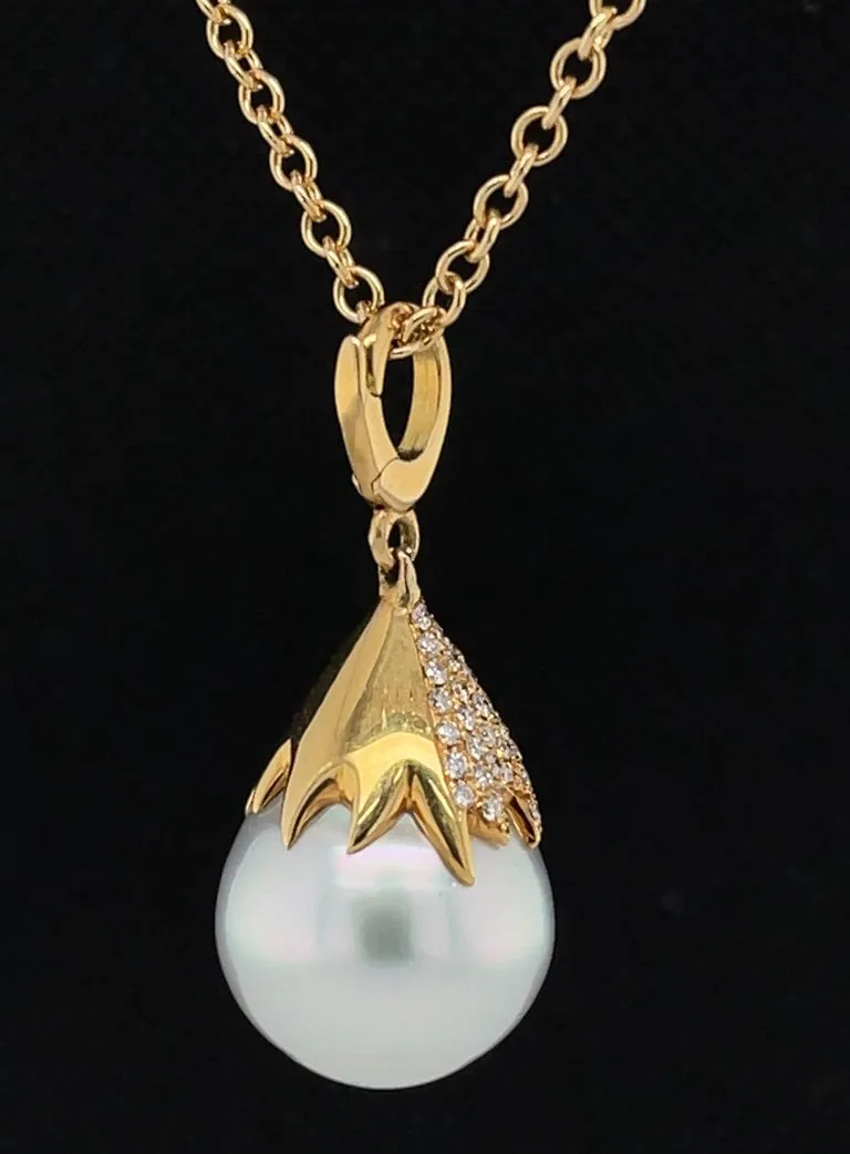 15mm White South Sea Pearl Drop, Diamond Cap, 18k Yellow Gold Pendant w/ Chain