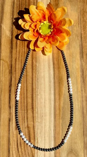 18 inch "Navajo Style" Pearls and Freshwater Pearls Necklace