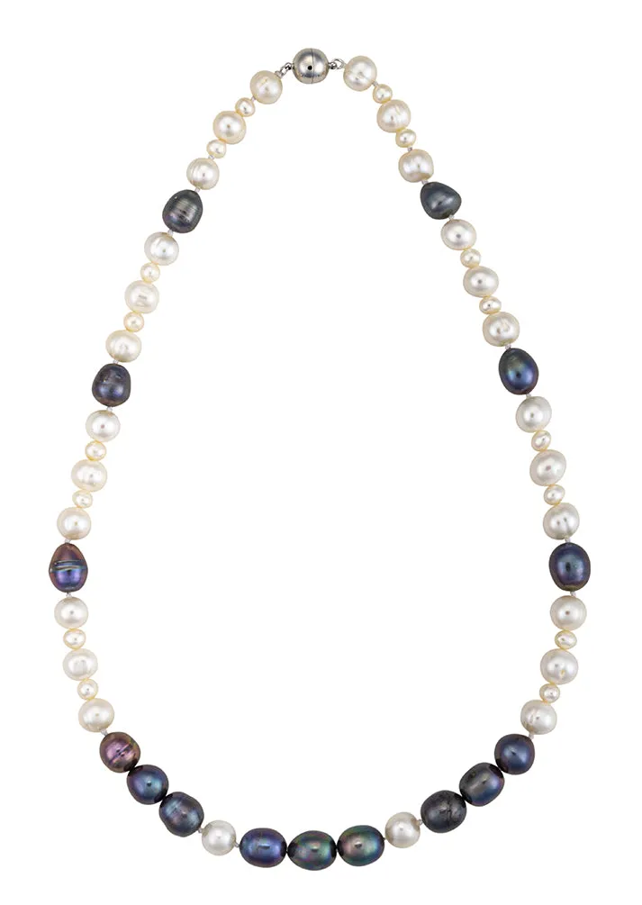 20" Graduated Black and White Freshwater Pearl Necklace 3mm-11mm