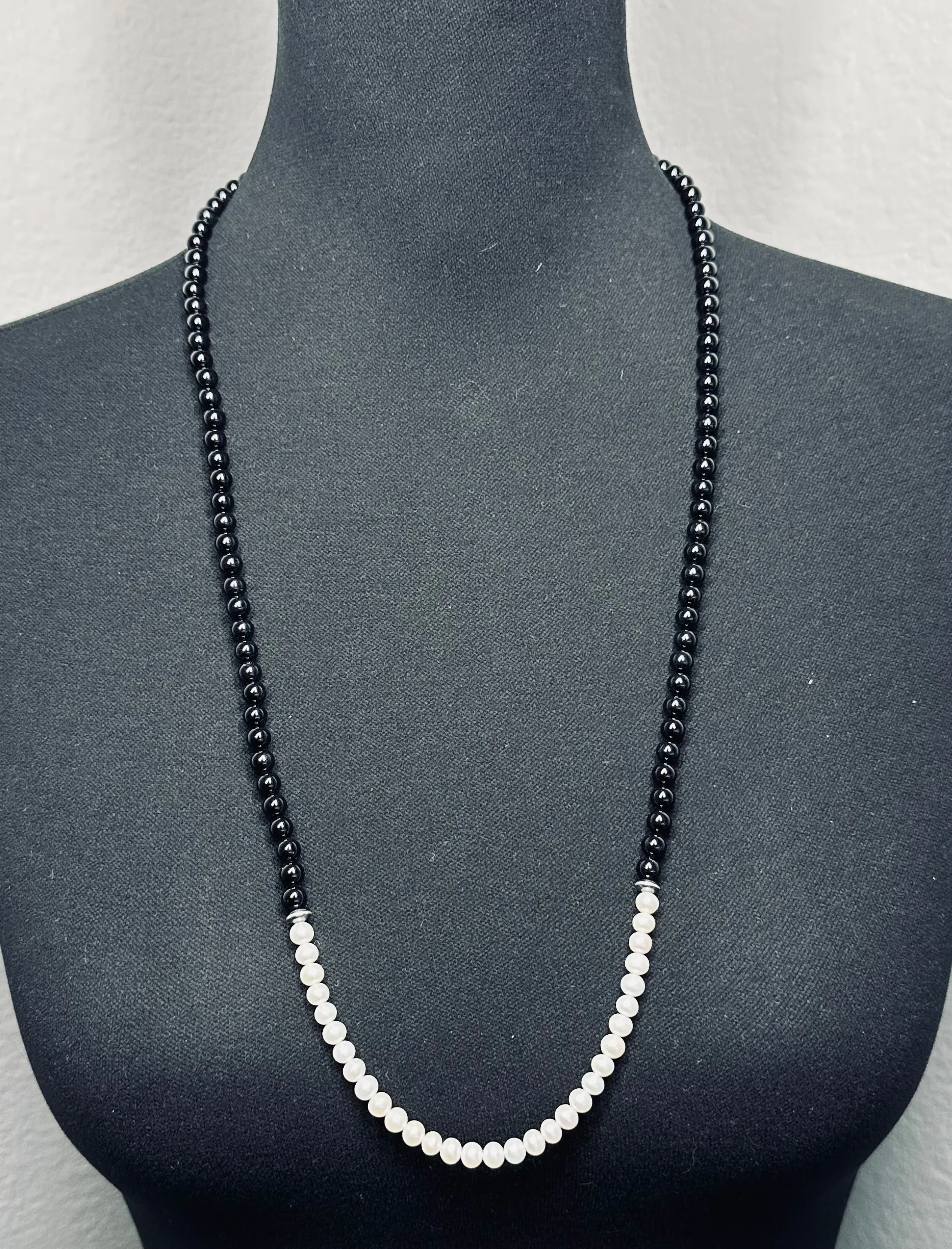 30 inch Matte Onyx and Freshwater Pearl Necklace