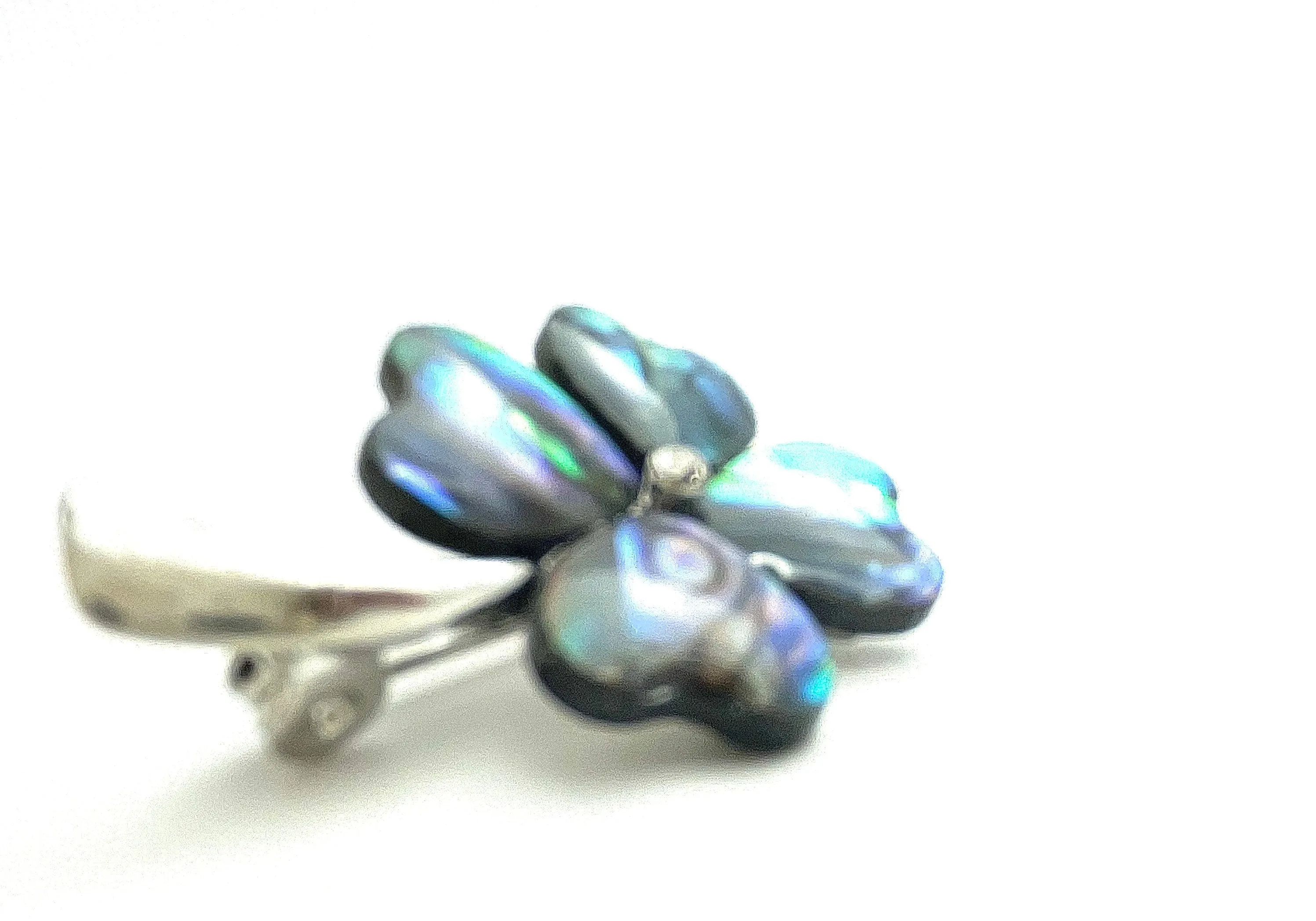 Abalone mother of pearl clover