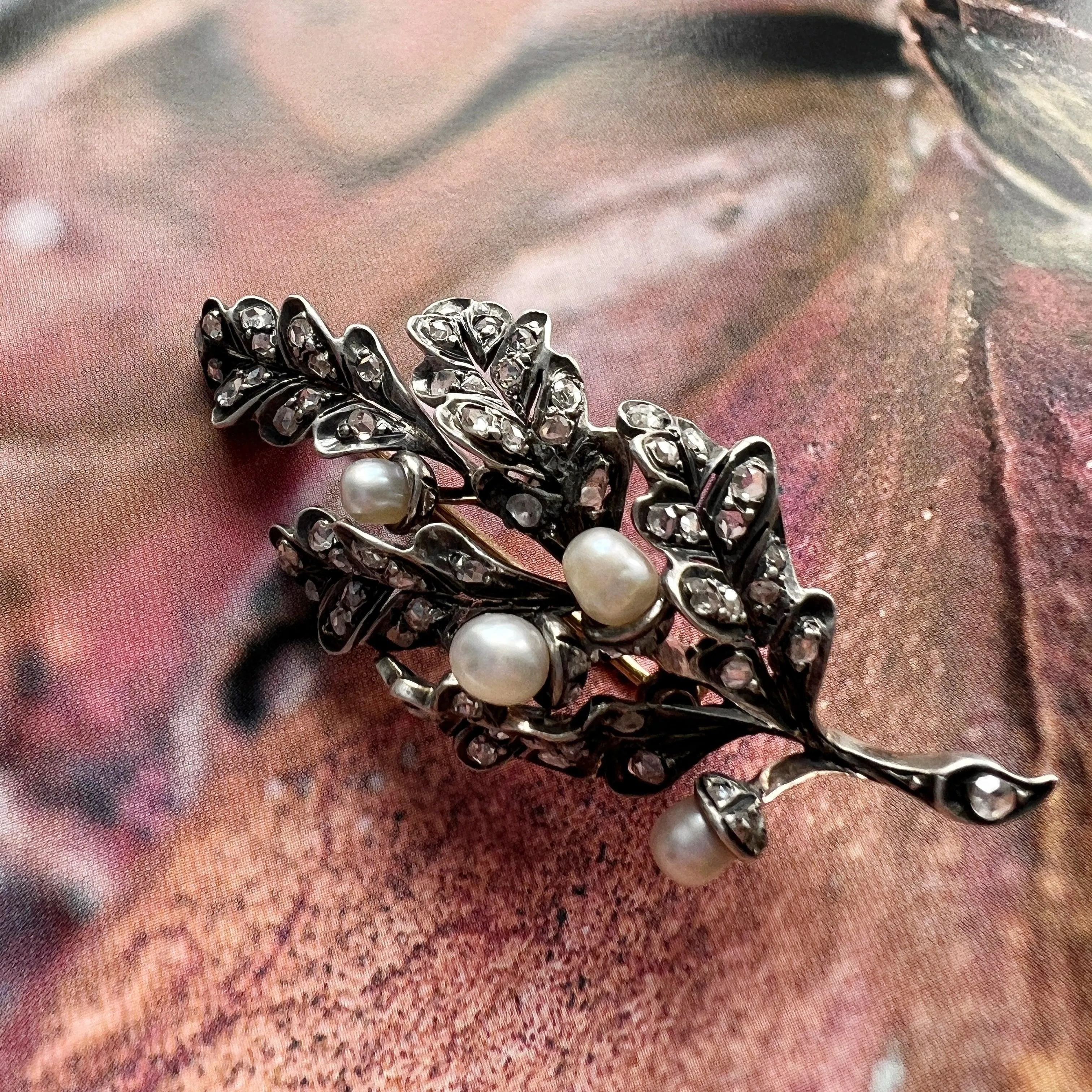 Antique 18k gold natural pearl diamond acorn oak leaves brooch