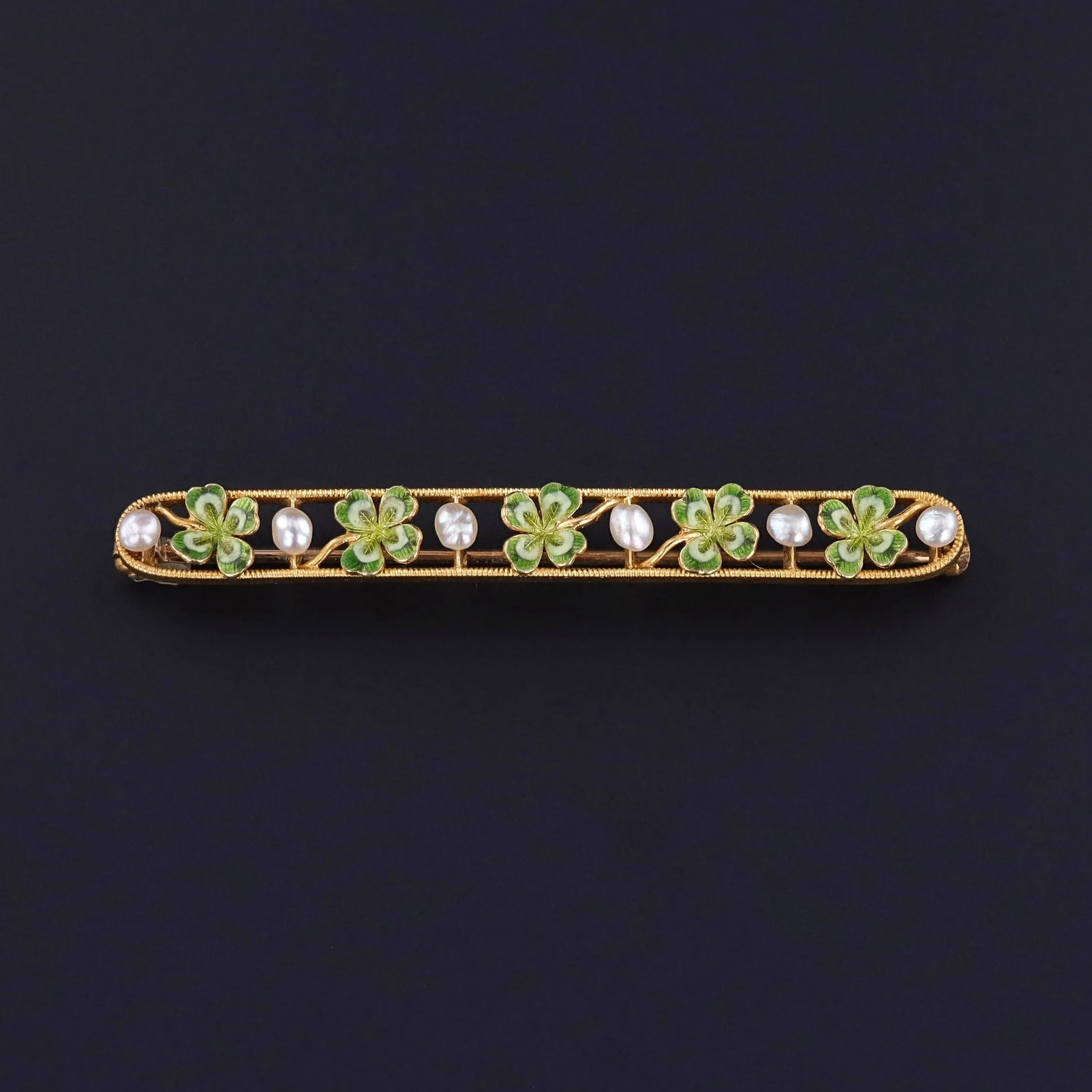 Antique Clover Pin of 14k Gold