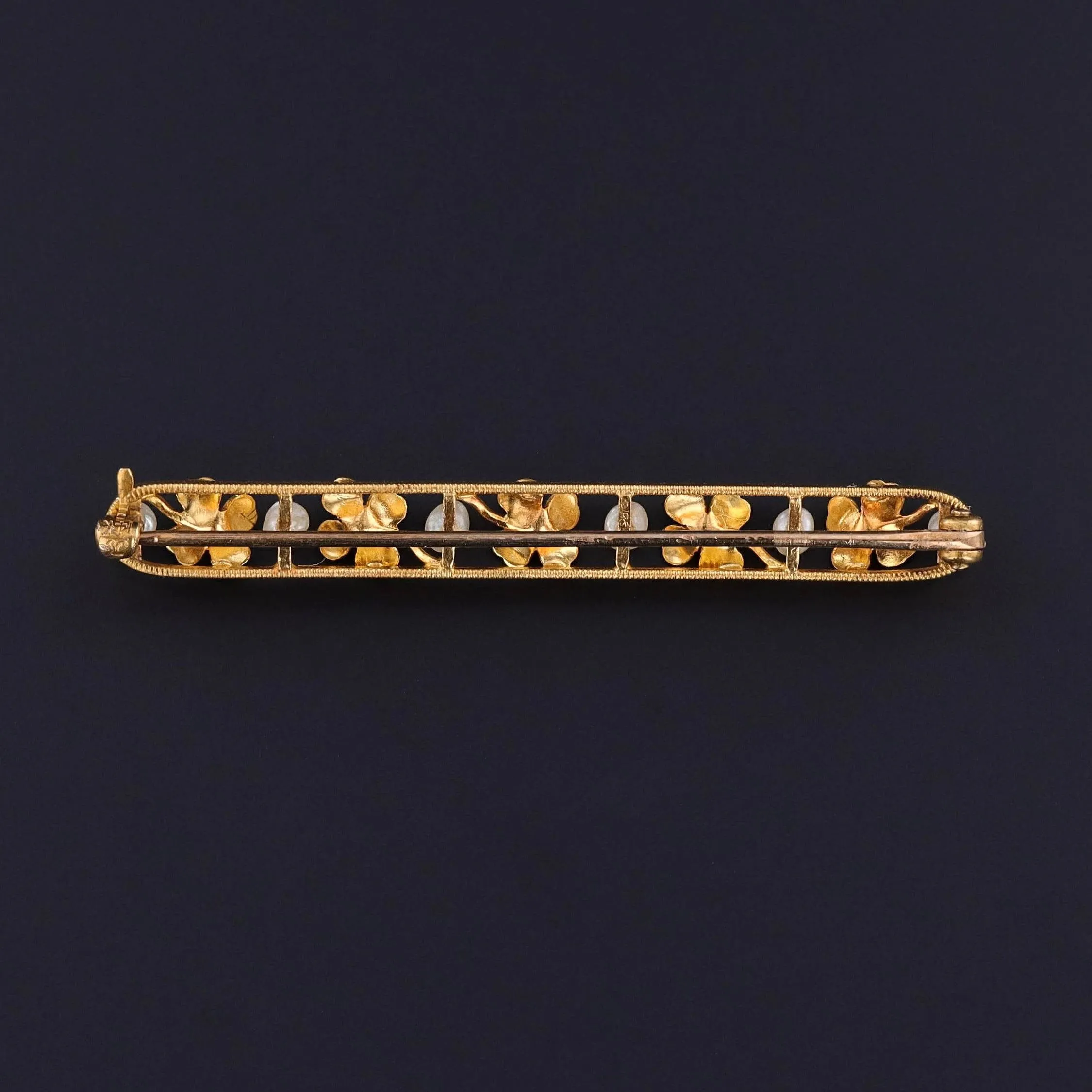 Antique Clover Pin of 14k Gold