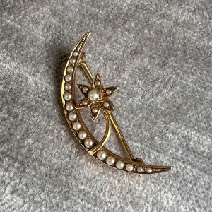 Antique Pearl Honeymoon Pin