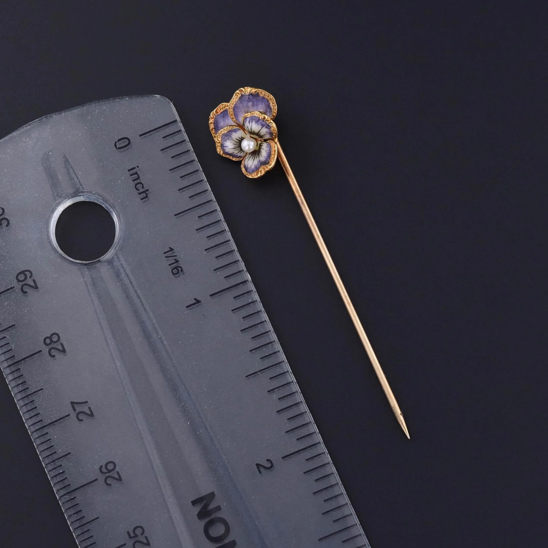 Antique Purple Pansy Stickpin of 14k Gold