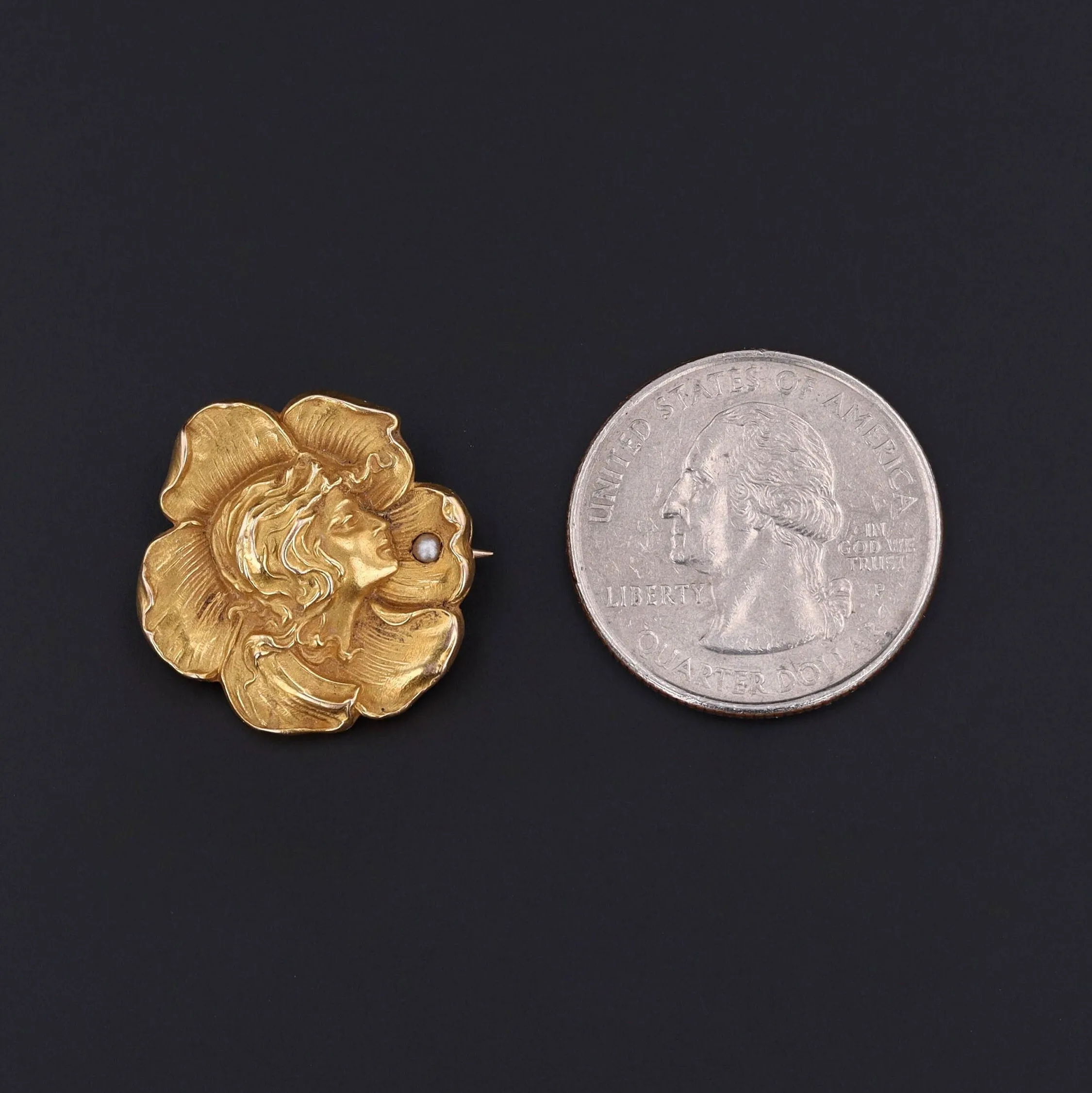 Antique Woman in Flower Brooch of 10k Gold