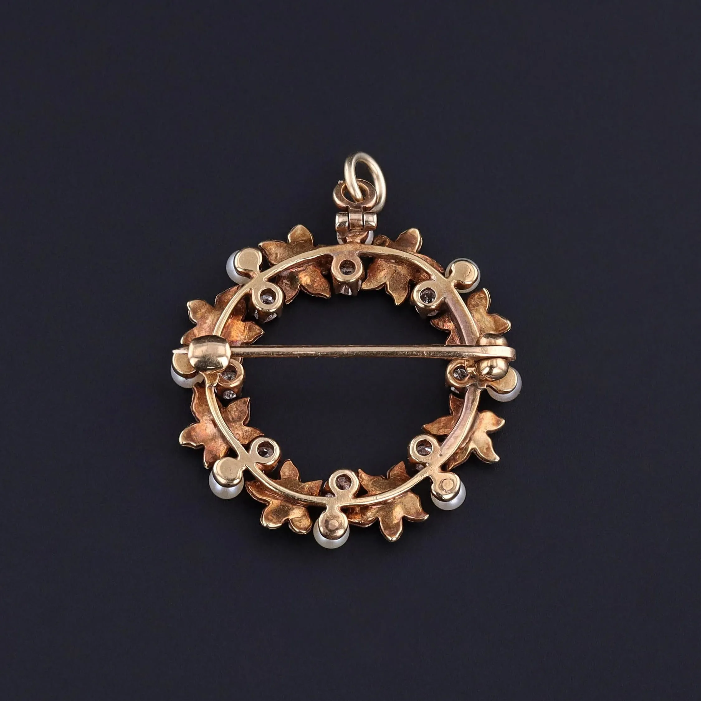 Antique Wreath Pendant Brooch of 14k Gold