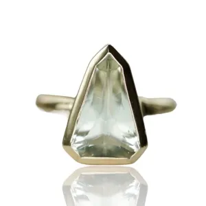 Arrowhead aquamarine ring in gold