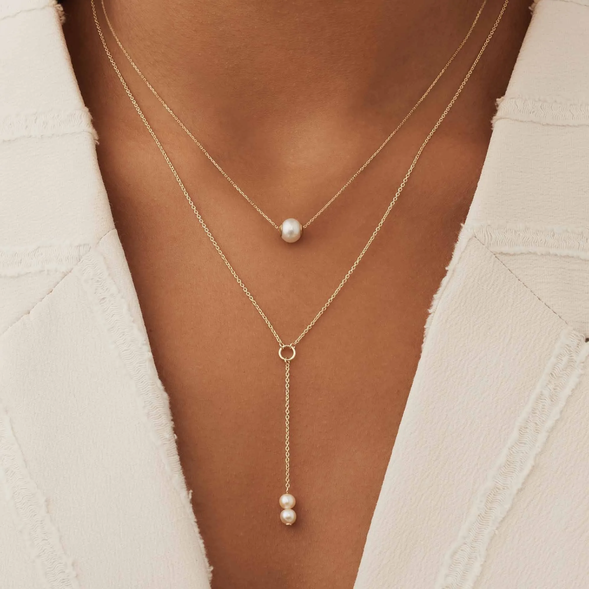 Belleville Luna 14 karat gold necklace with freshwater pearl