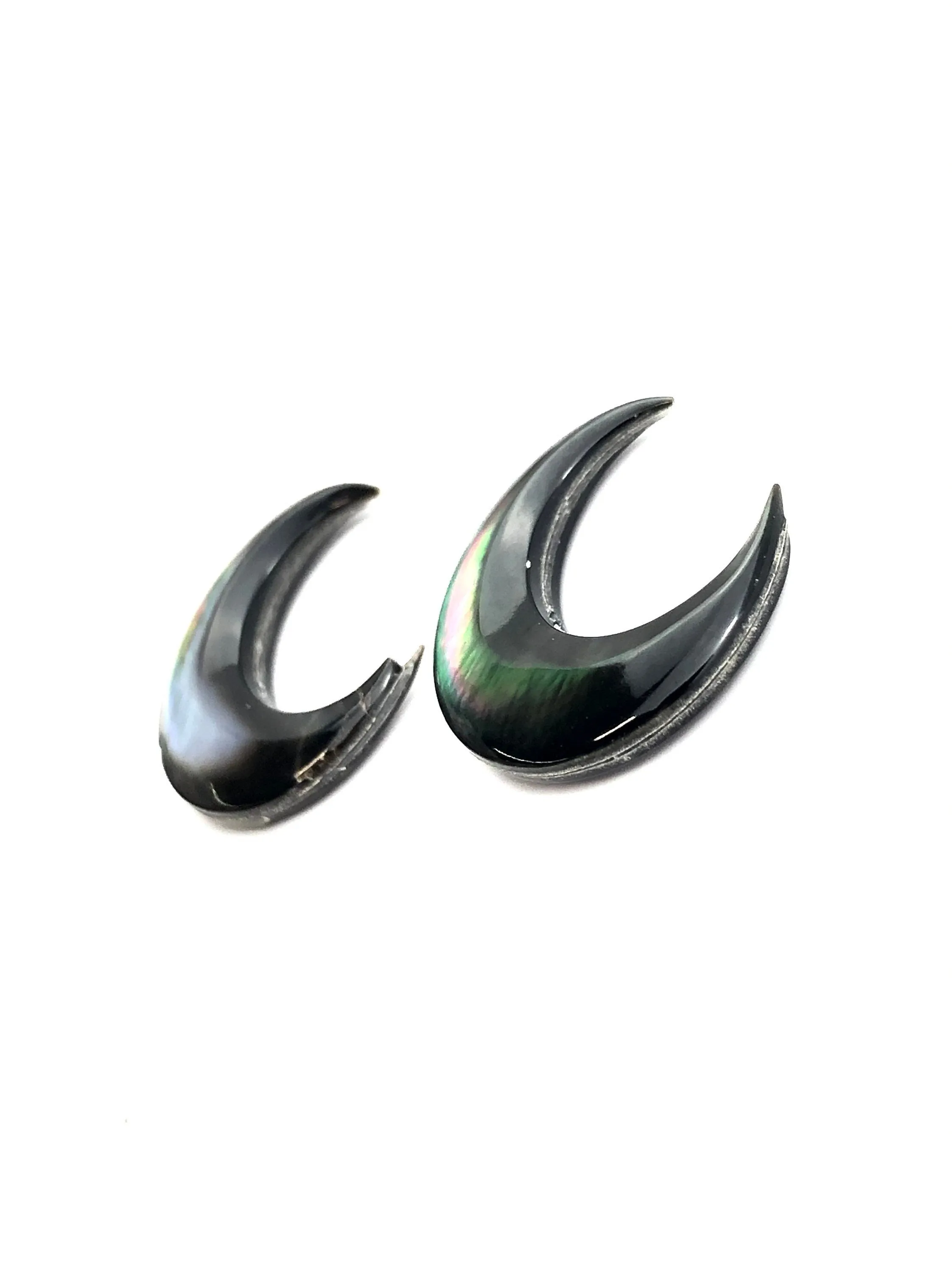 Black Tahitian Mother Of Pearl Crescent Moon Sku#M411