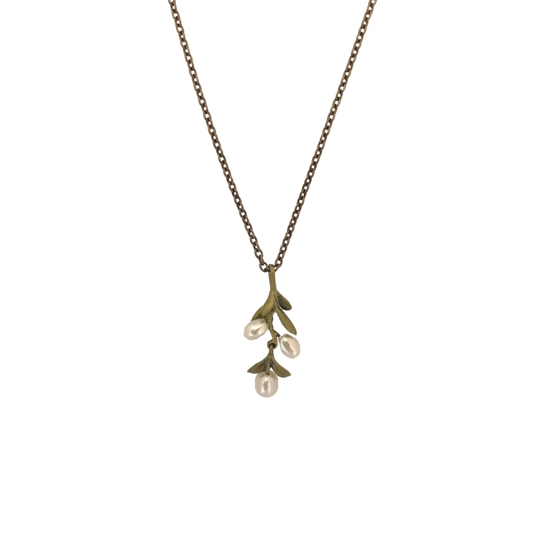 Boxwood Pendant