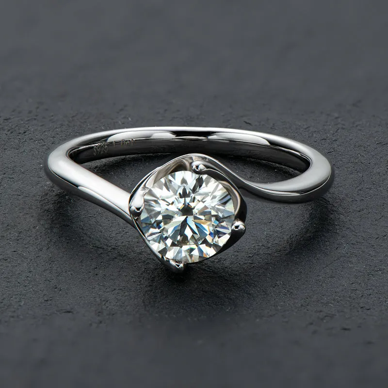 Classic Round Cut Moissanite Diamond Bud Solitaire Rings