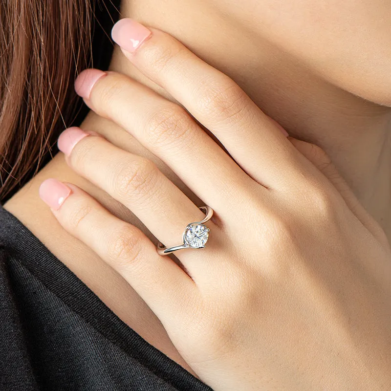 Classic Round Cut Moissanite Diamond Bud Solitaire Rings