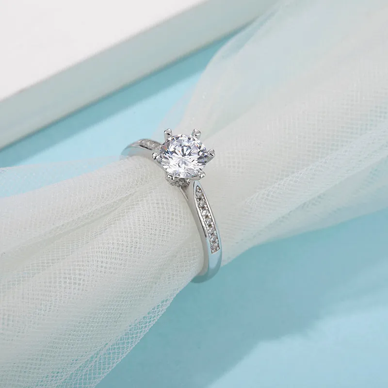 Classic Round Cut Moissanite Diamond Luck Solitaire Rings