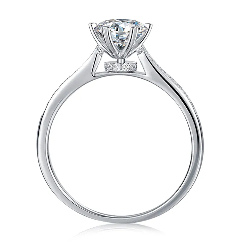 Classic Round Cut Moissanite Diamond Luck Solitaire Rings