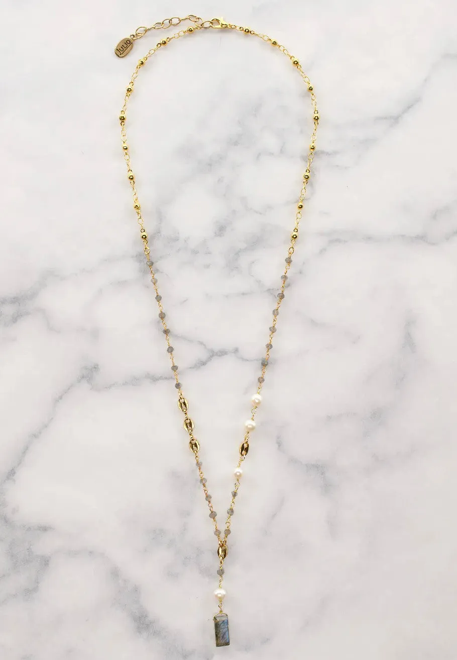 Curious Necklace