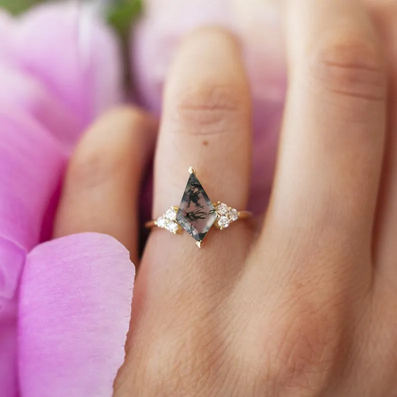 Dawn Moss Agate Ring Set