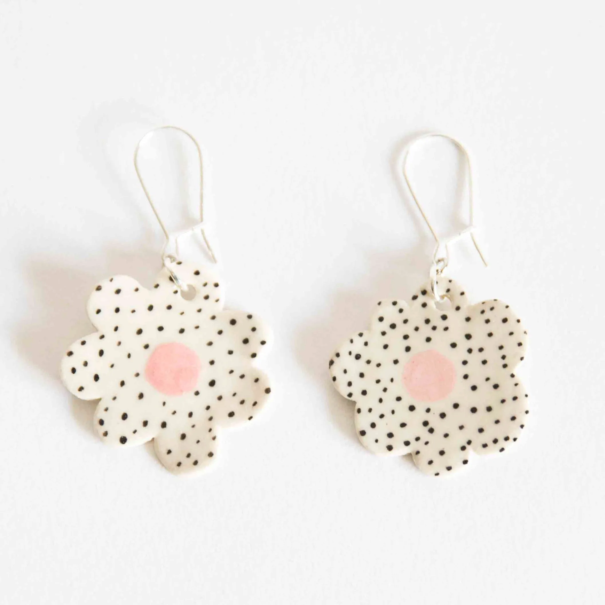 DOTTY FLOWER EARRINGS