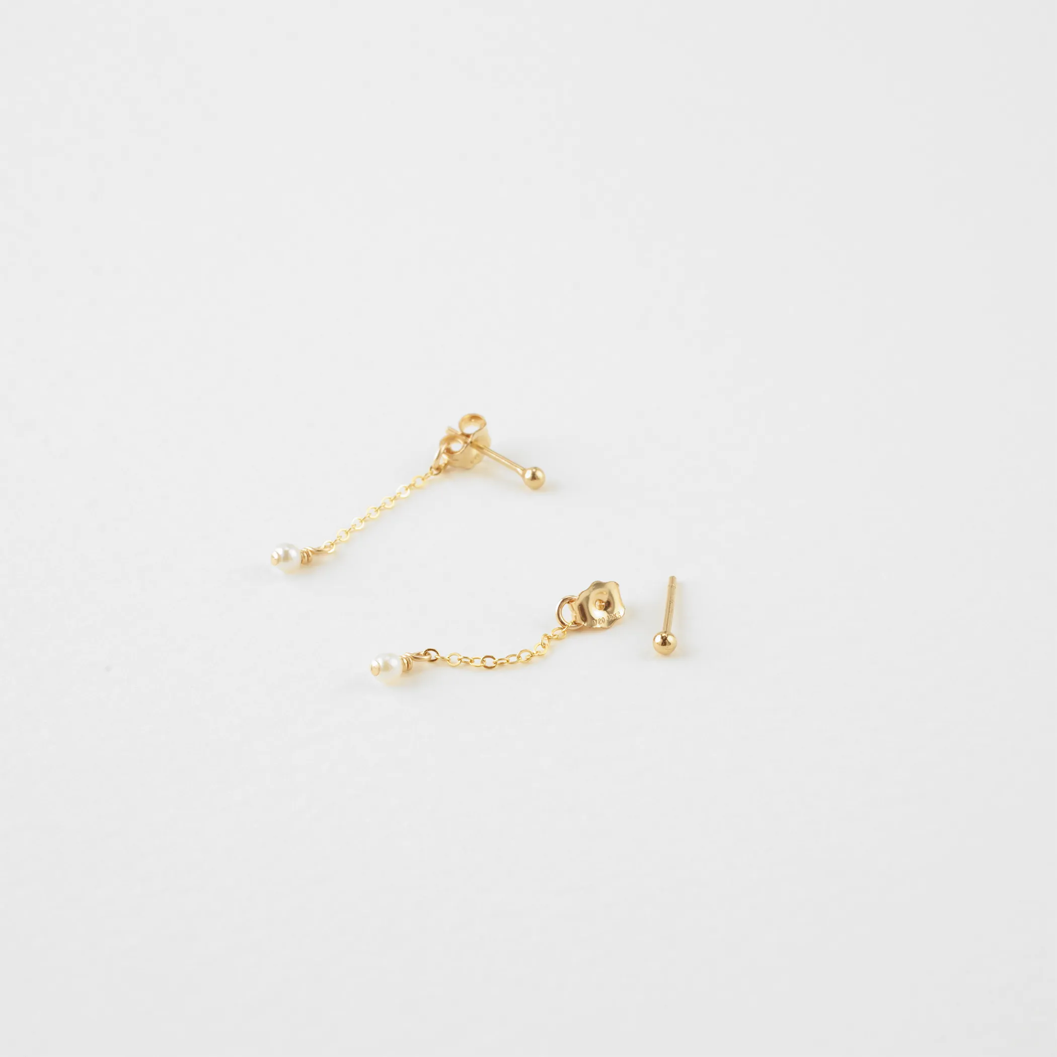 Ellis Pearl Chain Studs
