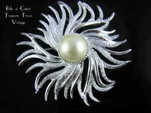 EMMONS Atlantis Swirl Brooch Pin, Silver tone with Imitation Pearl Center