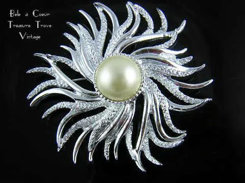 EMMONS Atlantis Swirl Brooch Pin, Silver tone with Imitation Pearl Center