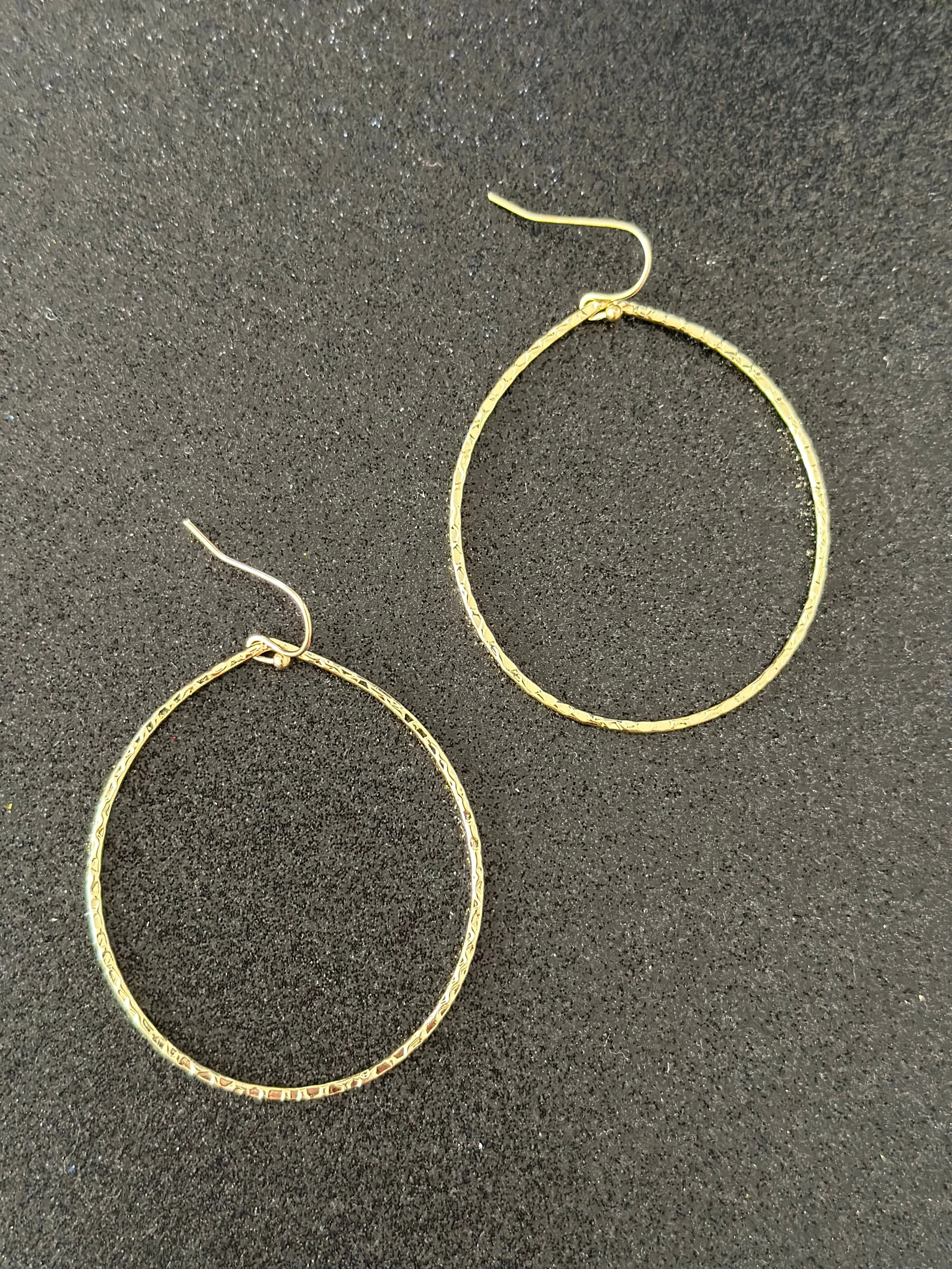ER237 HAMMER DROP EARRINGS