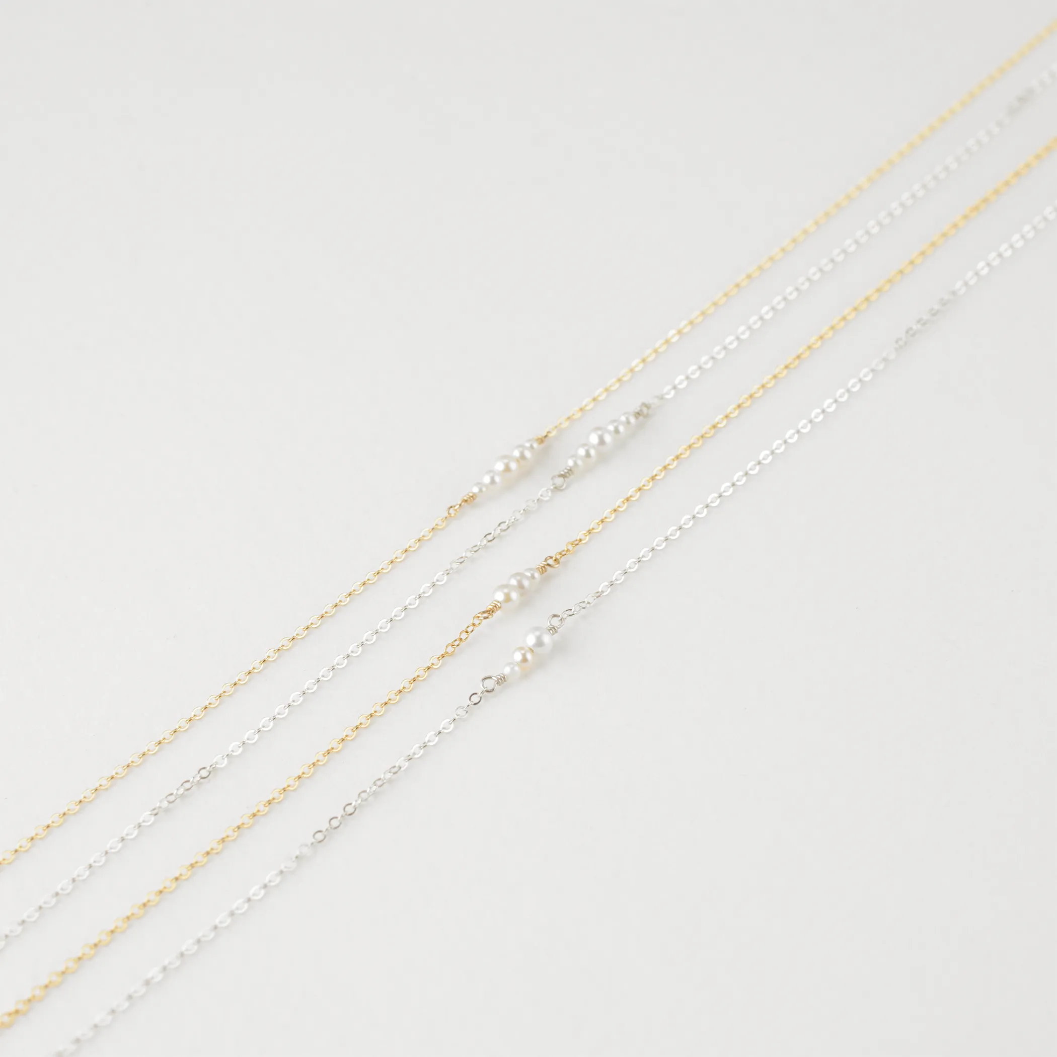 Eva Mini Pearl Necklace