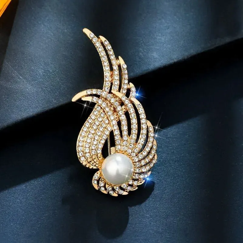 Exquisite Love Heart Brooches For Women Elegant Angel Wings Full Rhinestone Pearl Brooch Pins Sweater Cardigan Buckle Jewelry
