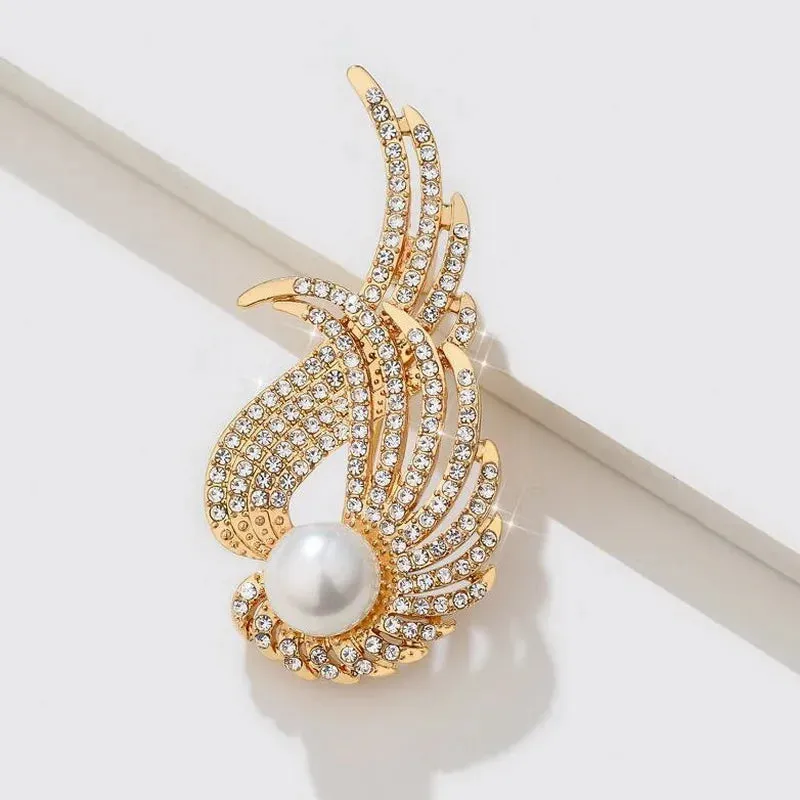 Exquisite Love Heart Brooches For Women Elegant Angel Wings Full Rhinestone Pearl Brooch Pins Sweater Cardigan Buckle Jewelry