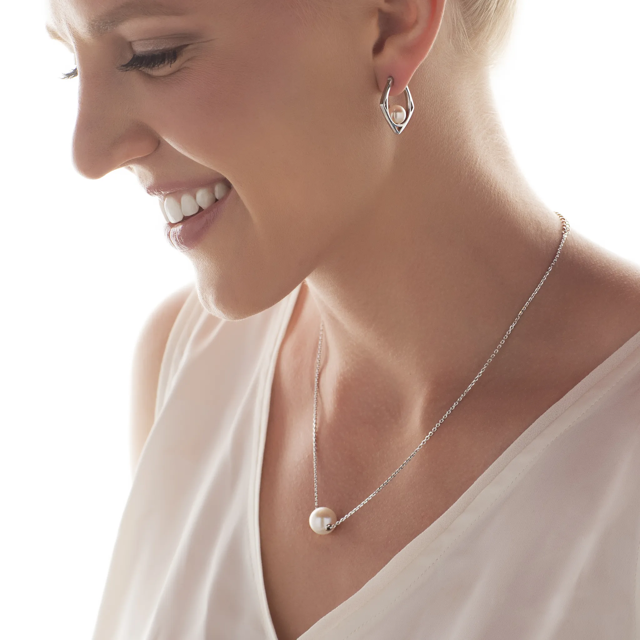 Floating Golden South Sea Pearl Pendant
