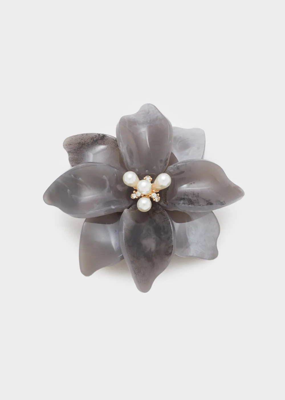 FLOWER BROOCH IN RESIN  PEARLS