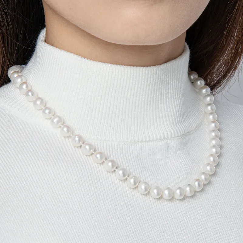 Freshwater Cultured White Pearl Necklace Butterfly Buckle
