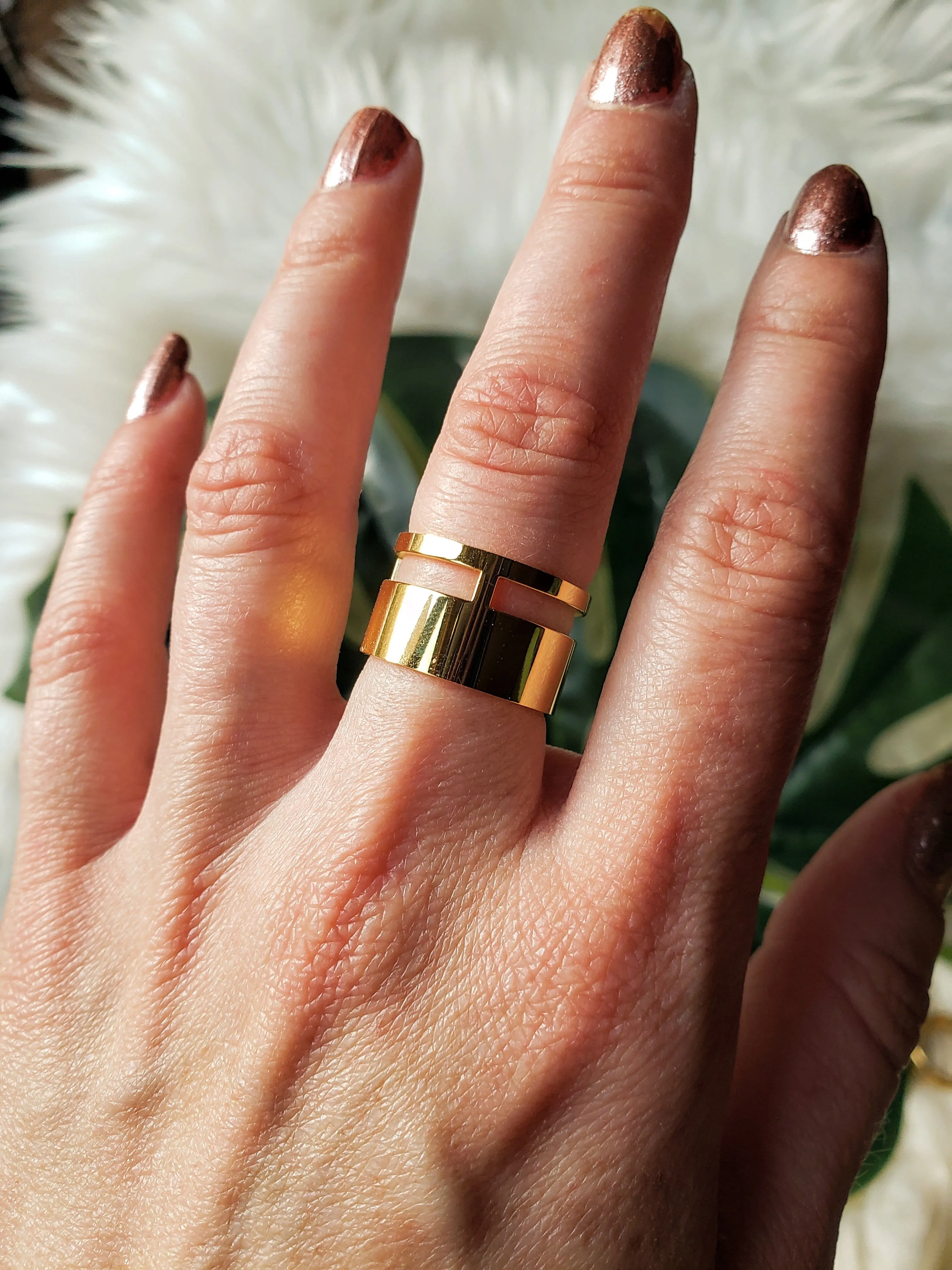 Gold Bar Ring