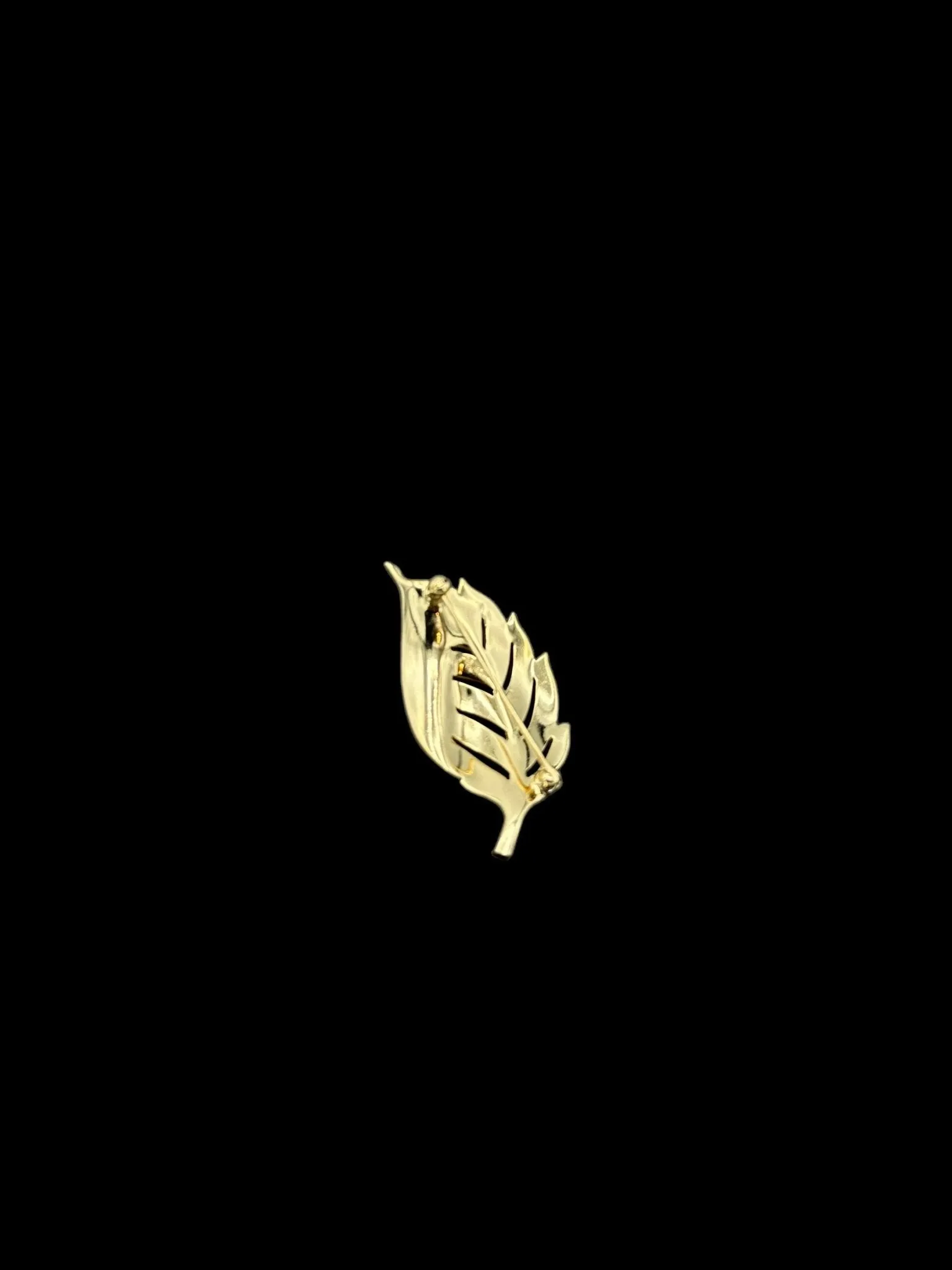 Gold Trifari Rhinestone Leaf Vintage Brooch