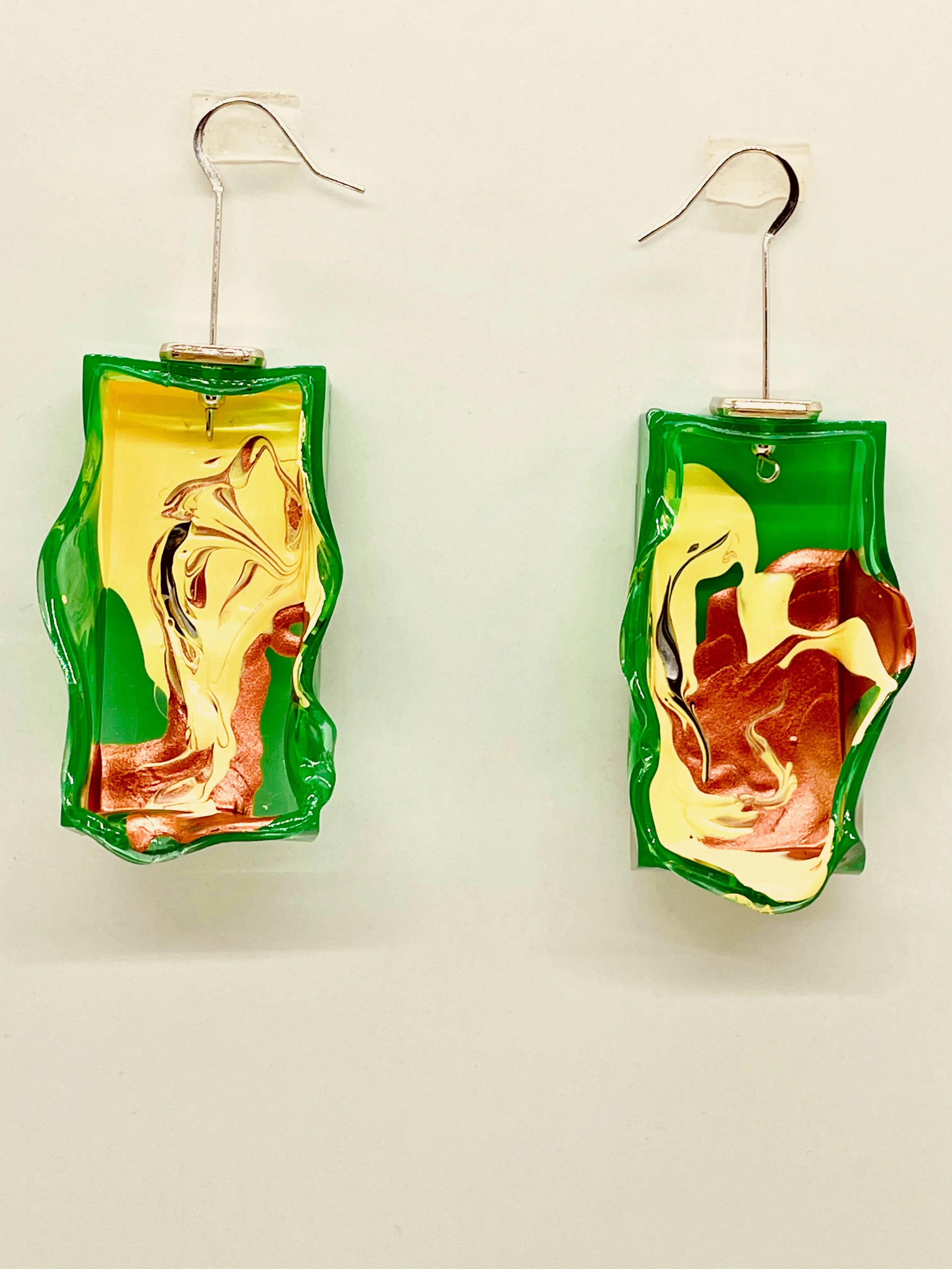 Green Drop Node Earrings_01