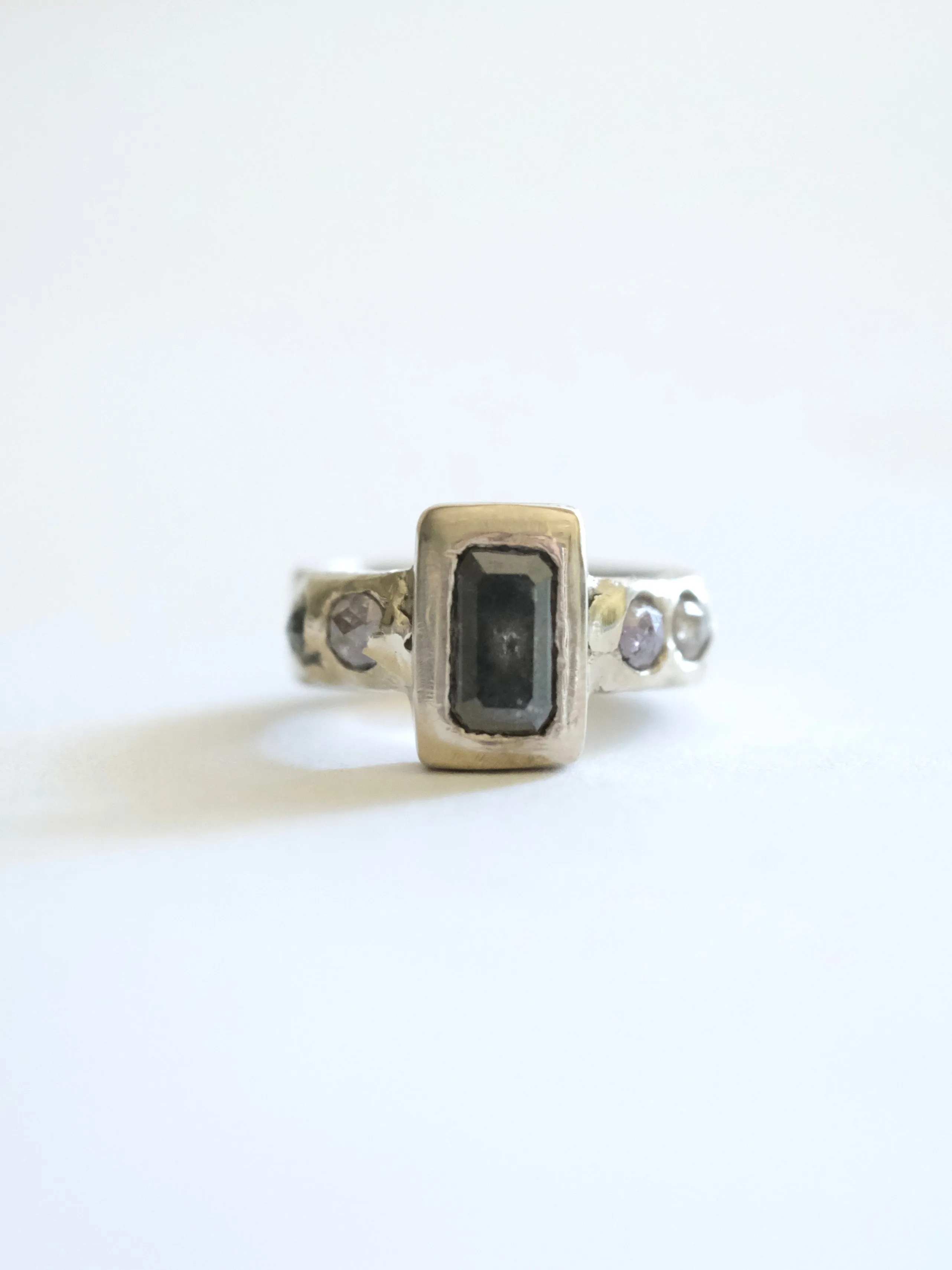 Grey Diamond Geometric Ring with 5 Diamonds