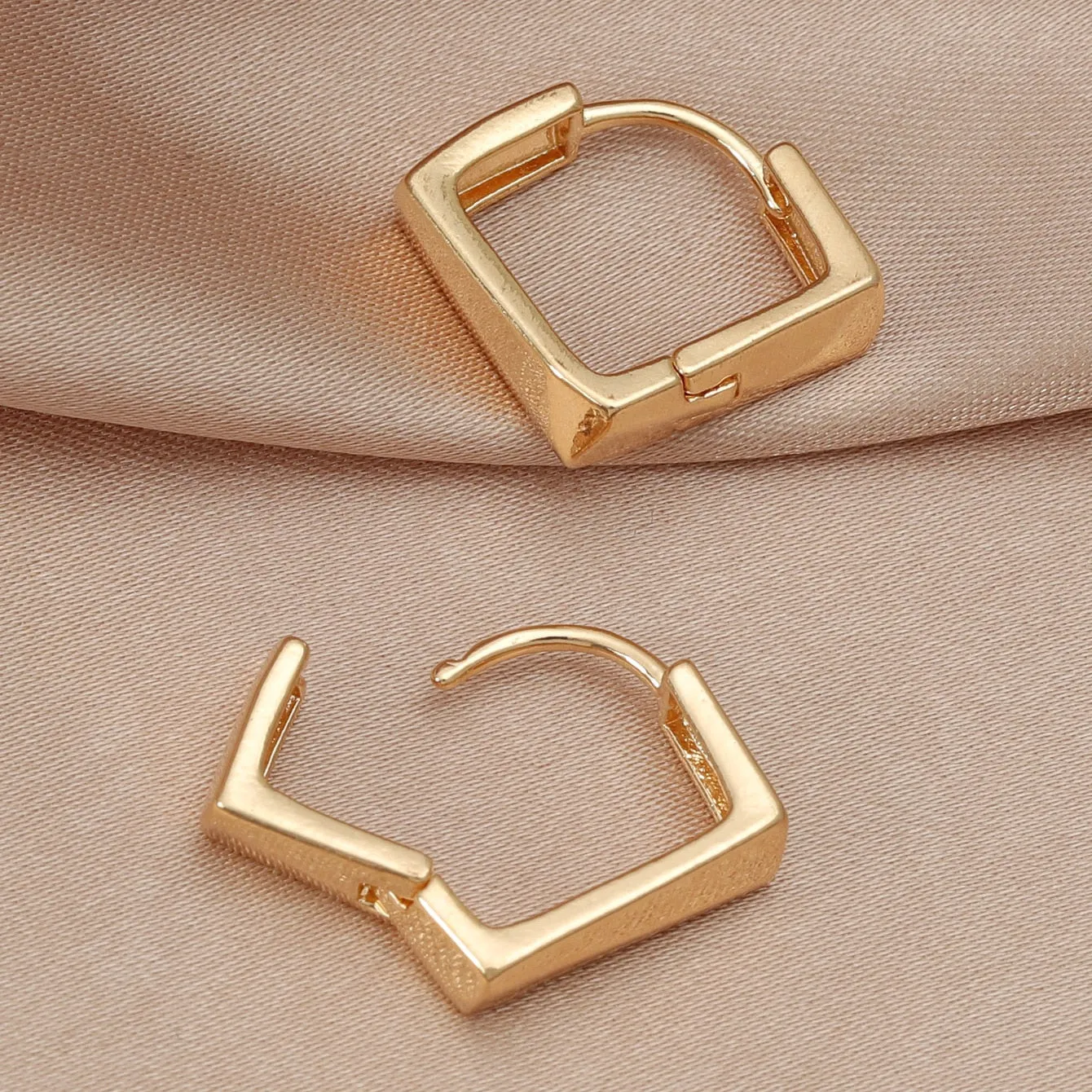 Interweave Twist Metal Circle Geometric Round Hoop Earrings for Women