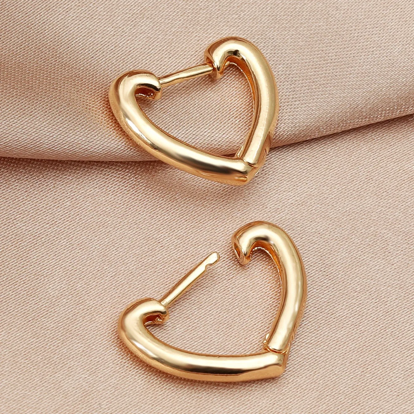 Interweave Twist Metal Circle Geometric Round Hoop Earrings for Women