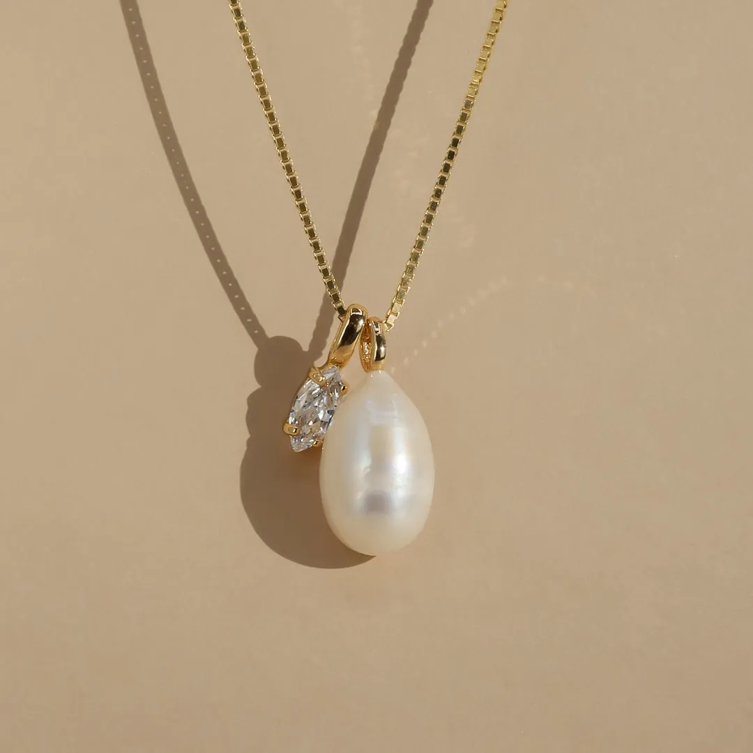 Izel Necklace