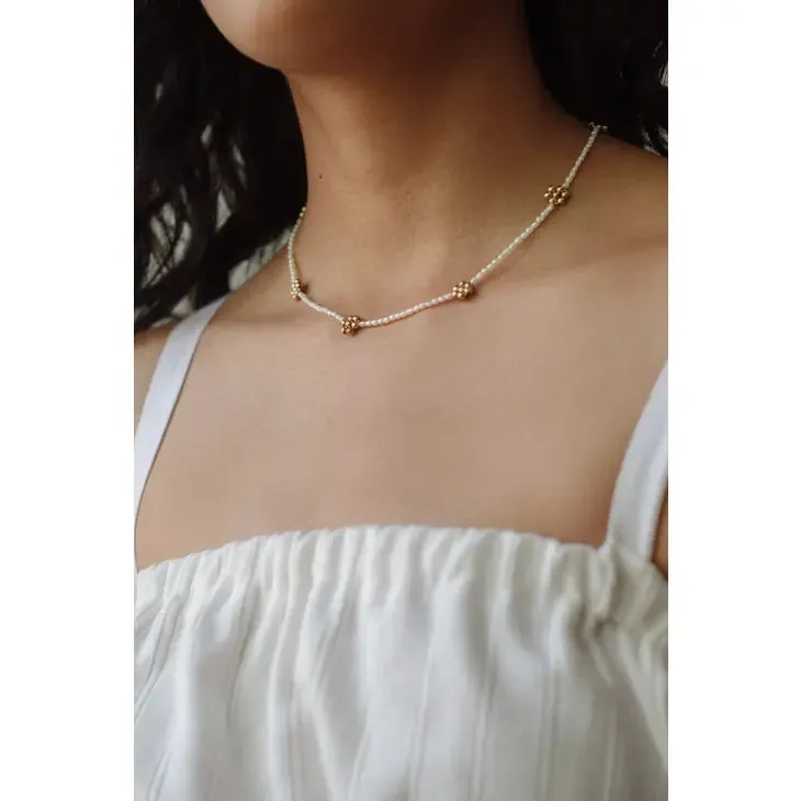 Kara Yoo - Daisy Necklace   Anklet