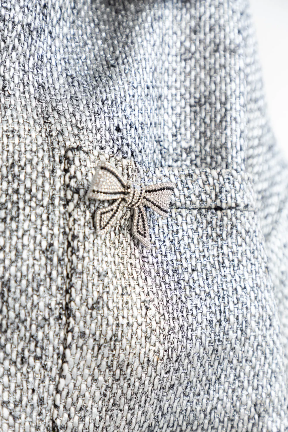KINDA Brooches