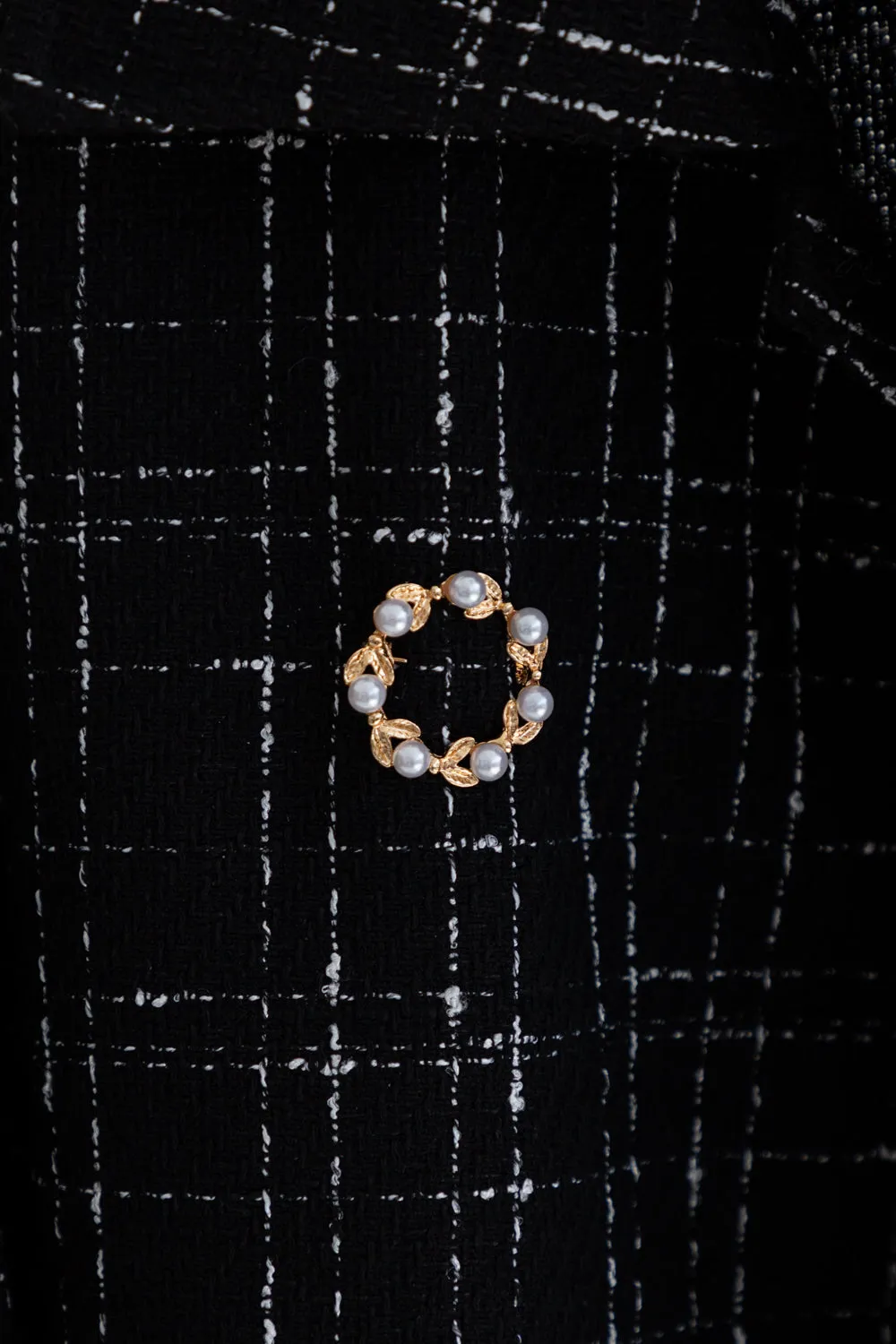 KINDA Brooches
