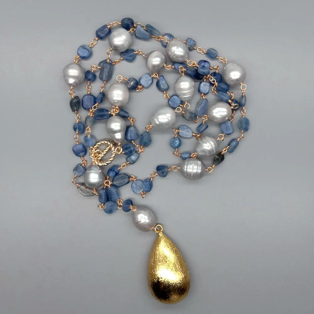 Kyanites freshwater Pearl Statement Necklace