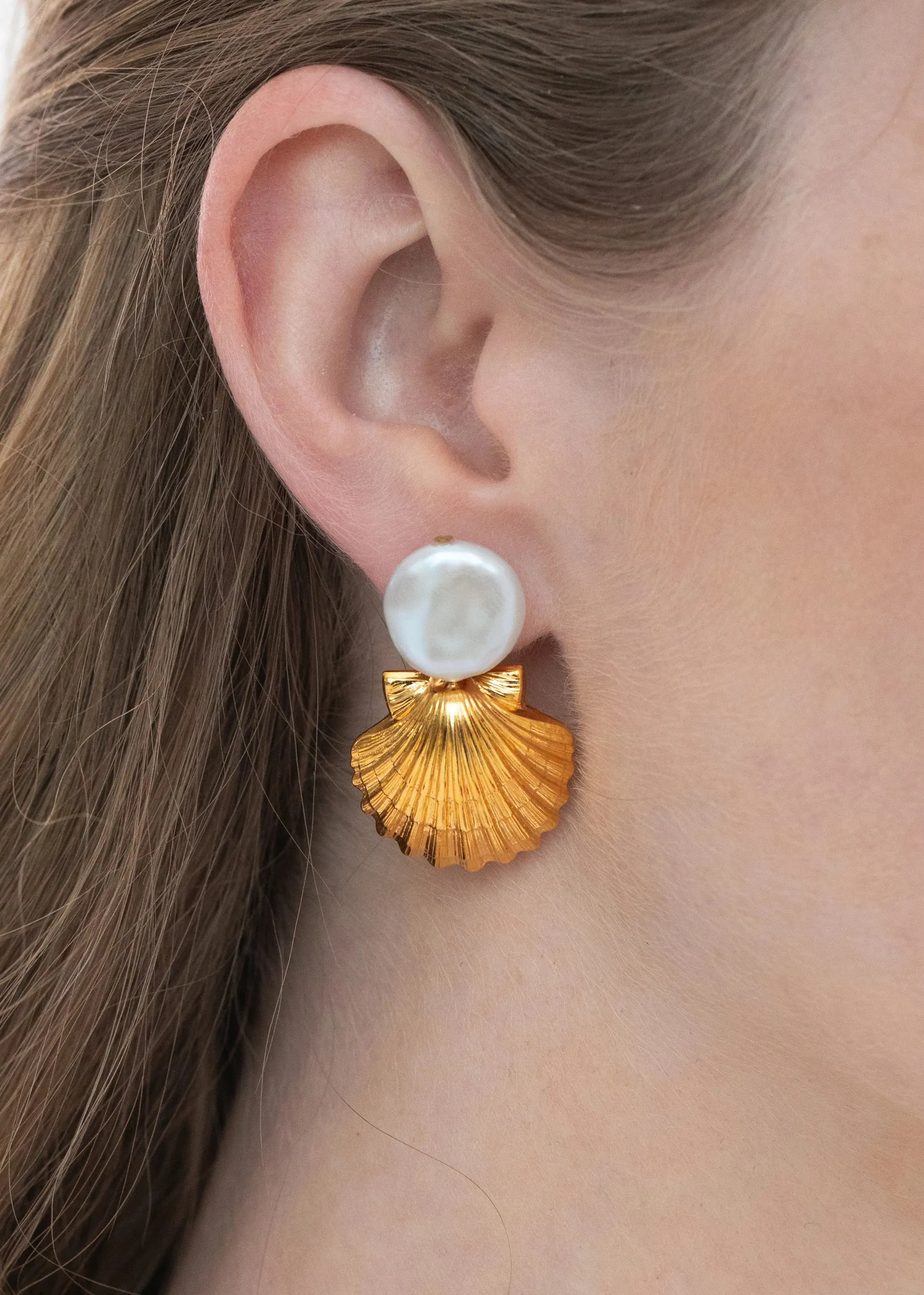 Laguna Earrings -- Gold